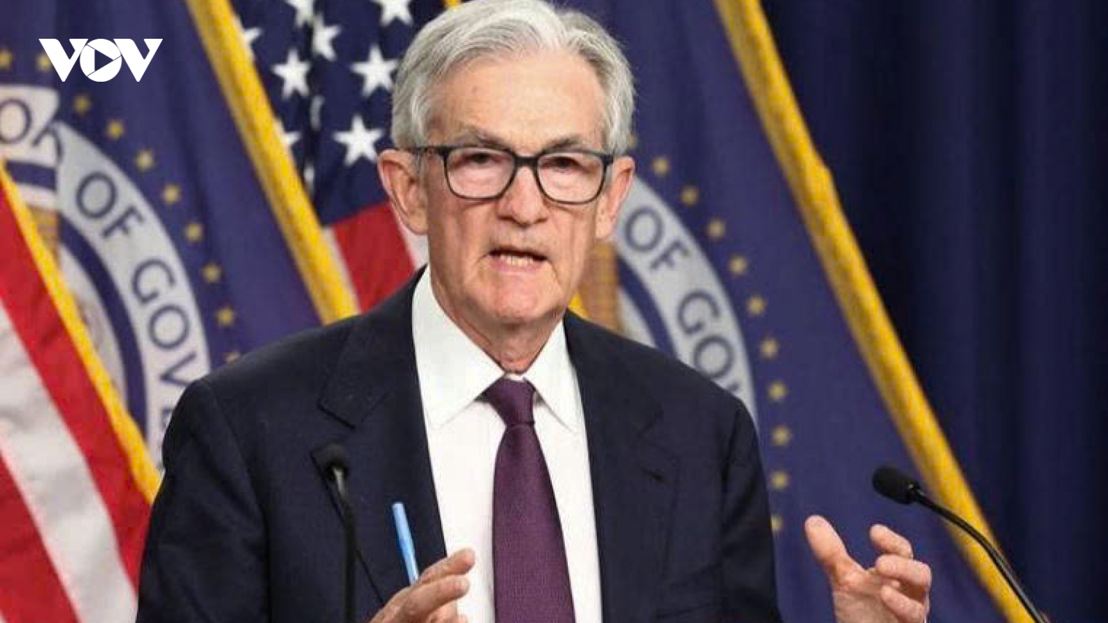 Fed giữ nguyên lãi suất, dự báo có thể cắt giảm thêm hai lần trong năm 2025