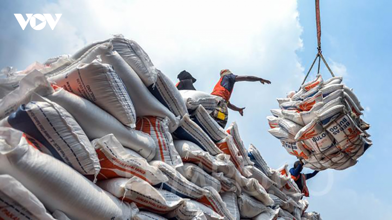 Philippines sớm ký thỏa thuận nhập khẩu 2,5 triệu tấn gạo từ Việt Nam