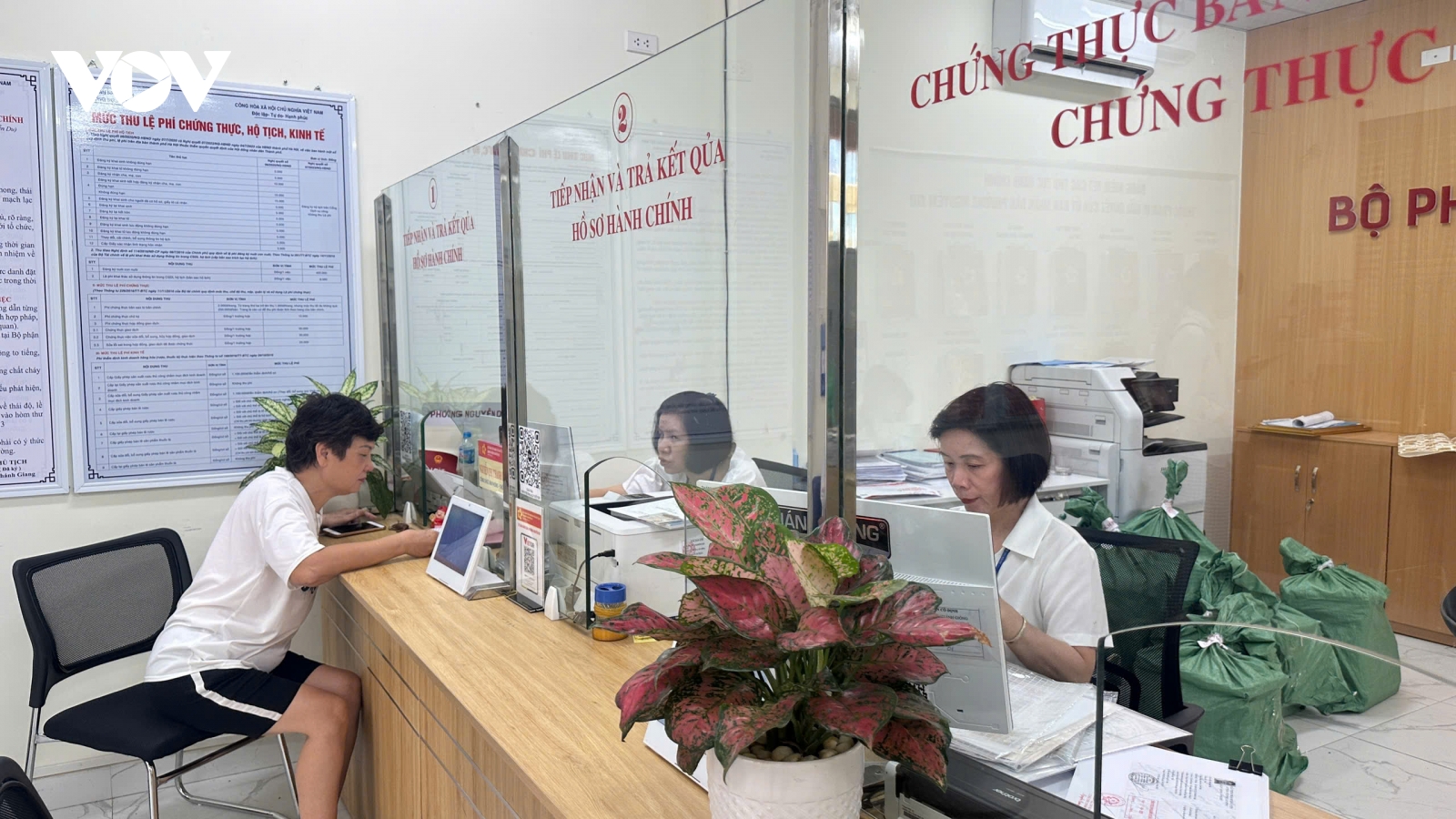 Hà Nội trước ngày chính quyền 2 cấp vận hành thử, thủ tục hành chính vẫn thông suốt