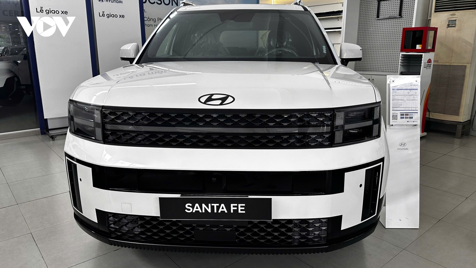 Điểm danh những hãng xe giảm giá cận Tết Nguyên đán