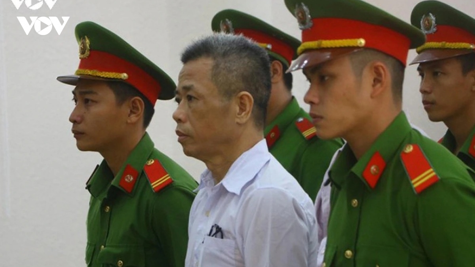 Khiếu nại đình chỉ điều tra, cựu Bí thư Bến Cát yêu cầu minh oan