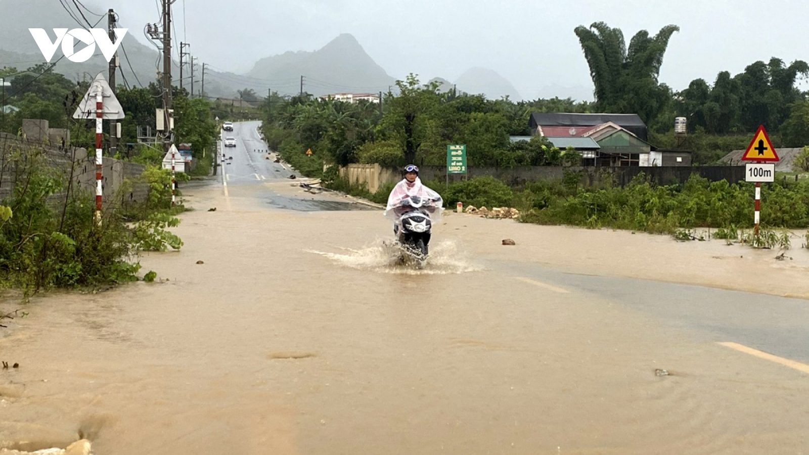 Thành phố Lai Châu ngập nặng sau trận mưa lớn kéo dài