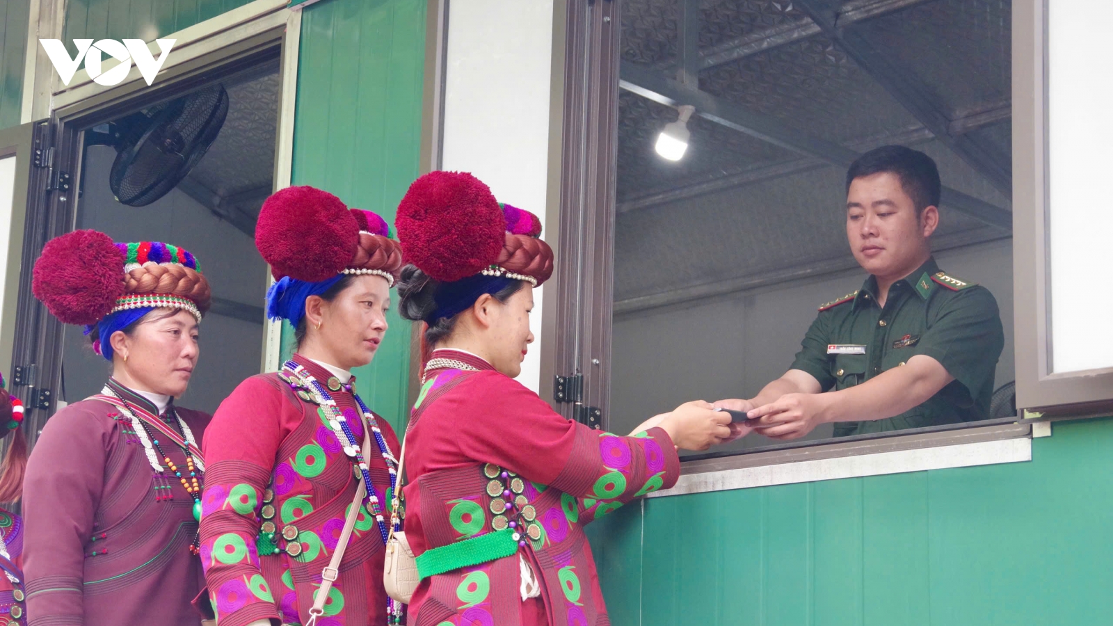 Khôi phục lối mở biên giới Sì Choang - Dến Suối Thàng ở Lai Châu