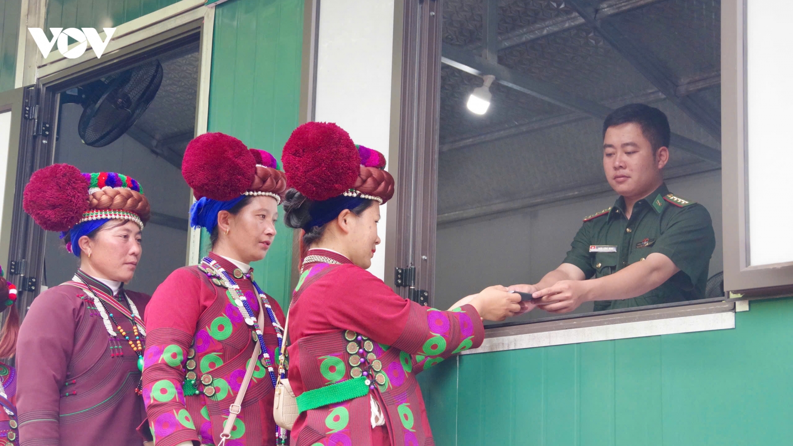 Khôi phục lối mở biên giới Sì Choang - Dến Suối Thàng ở Lai Châu