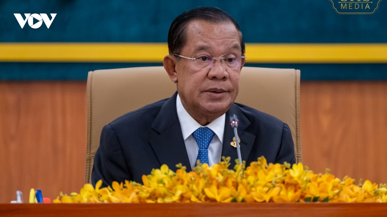 Ông Hun Sen đe dọa dừng nhập khẩu xăng dầu từ Thái Lan