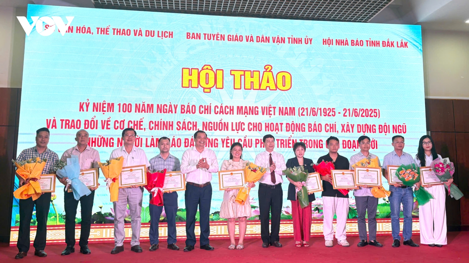 Xây dựng đội ngũ người làm báo đáp ứng yêu cầu trong giai đoạn mới