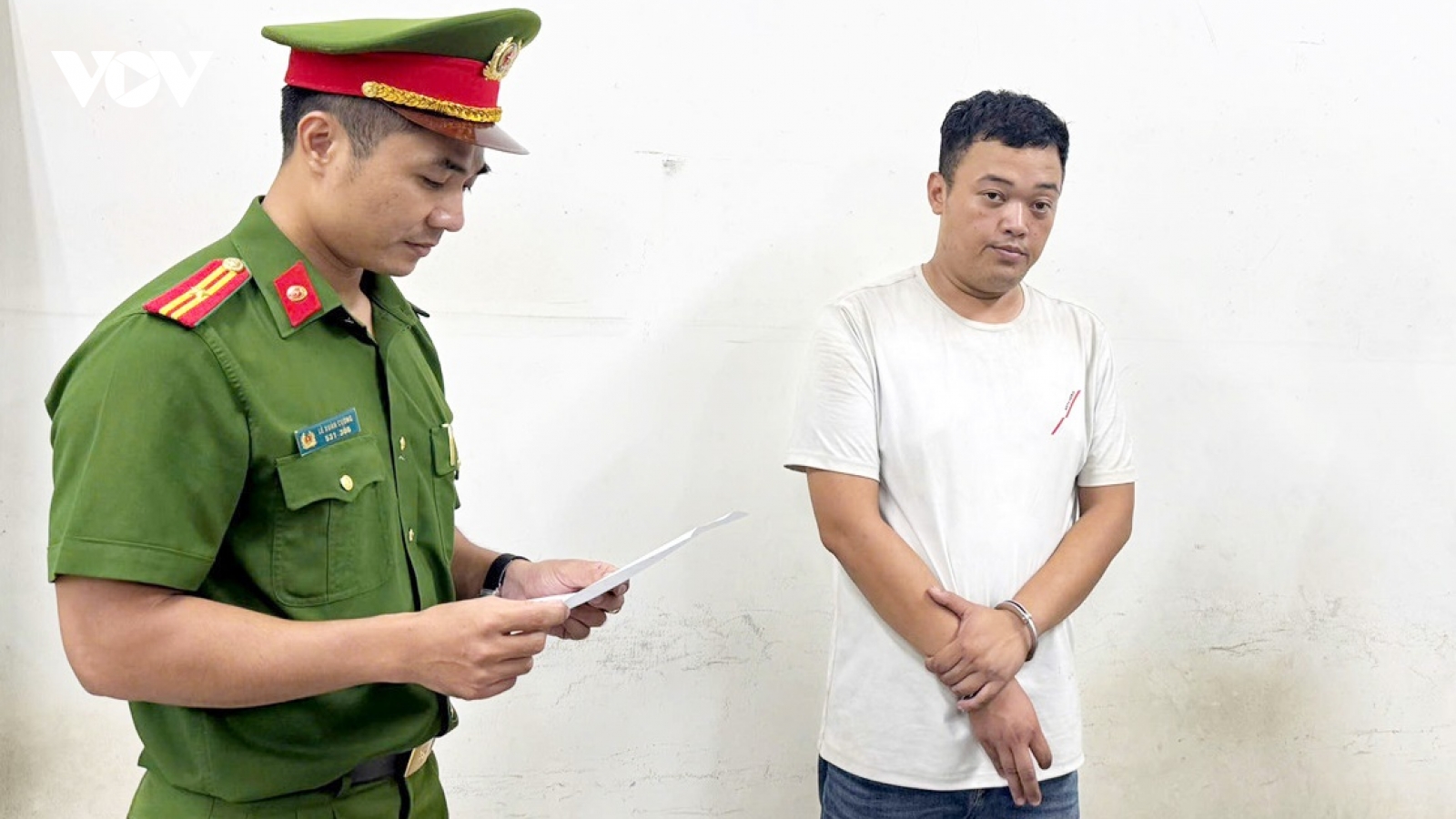 Khởi tố, bắt tạm giam tài xế taxi "chặt chém" 4,2 triệu đồng của hành khách vùng cao