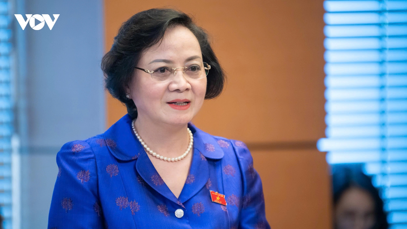Bộ trưởng Nội vụ: Giữ nguyên chính sách hiện hành với cán bộ, công chức