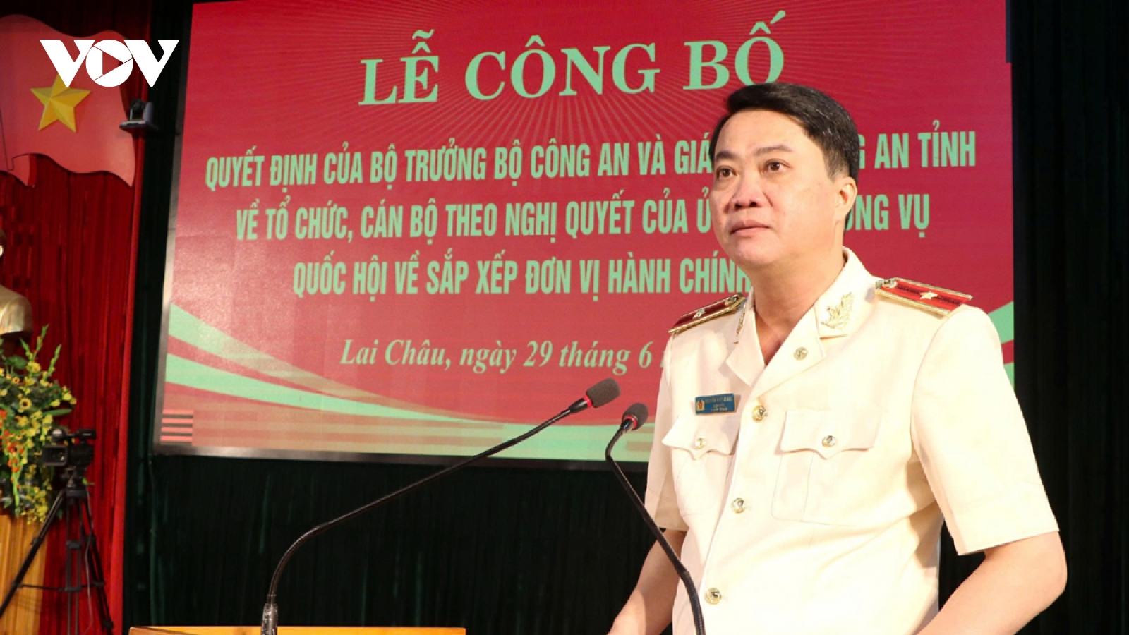 Lai Châu công bố quyết định 38 trưởng công an cấp xã