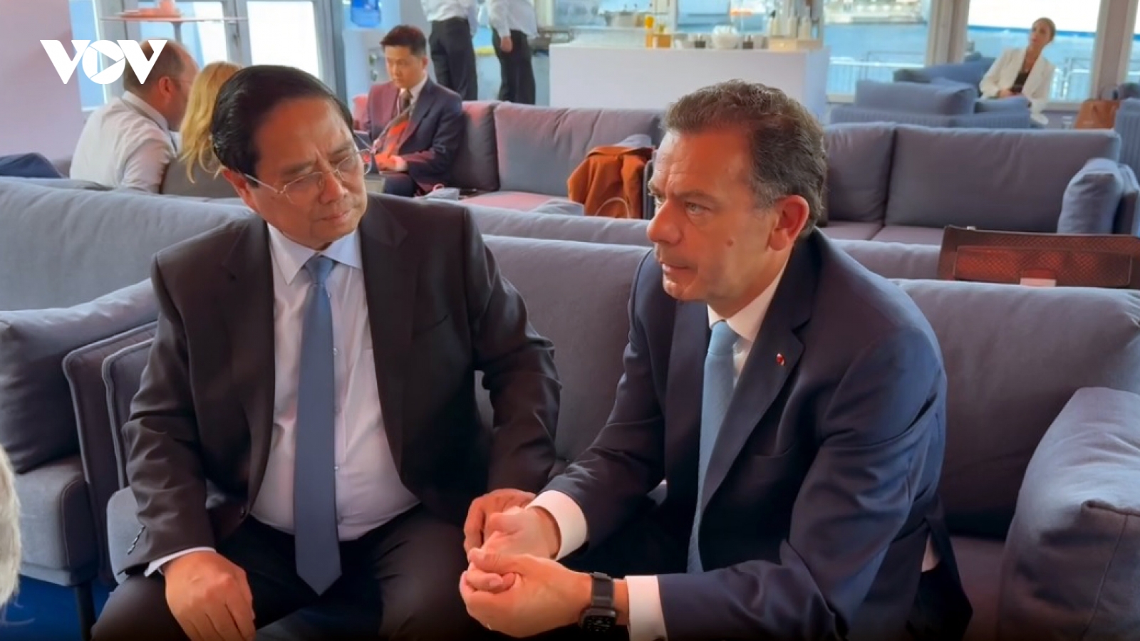 Thủ tướng Phạm Minh Chính gặp Thủ tướng Bồ Đào Nha Luis Montenegro