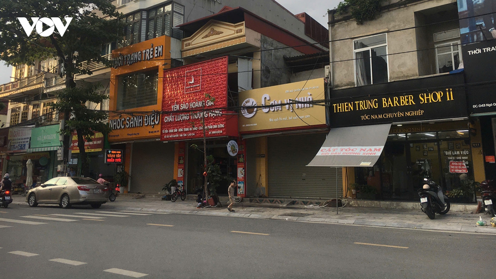 Vì sao tiểu thương Lào Cai đồng loạt “cửa đóng, then cài”?