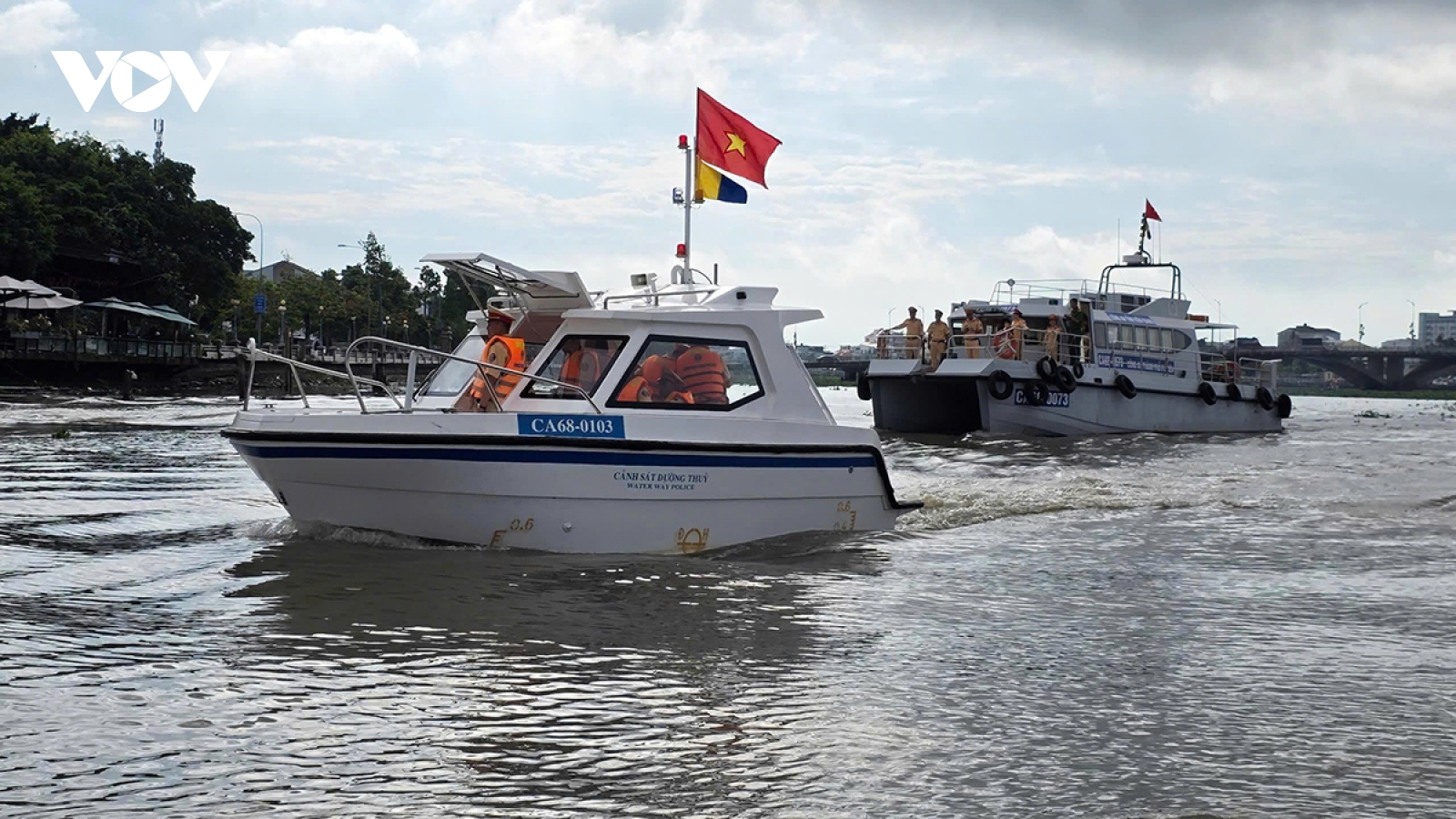 Kiên Giang tổng kiểm soát phương tiện khai thác và vận chuyển cát, sỏi