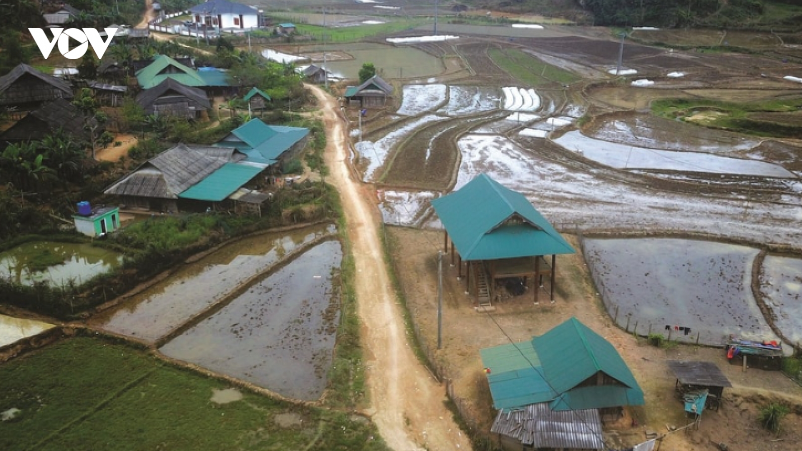 Nam thanh niên tử vong do sét đánh trúng nhà ở Nghệ An