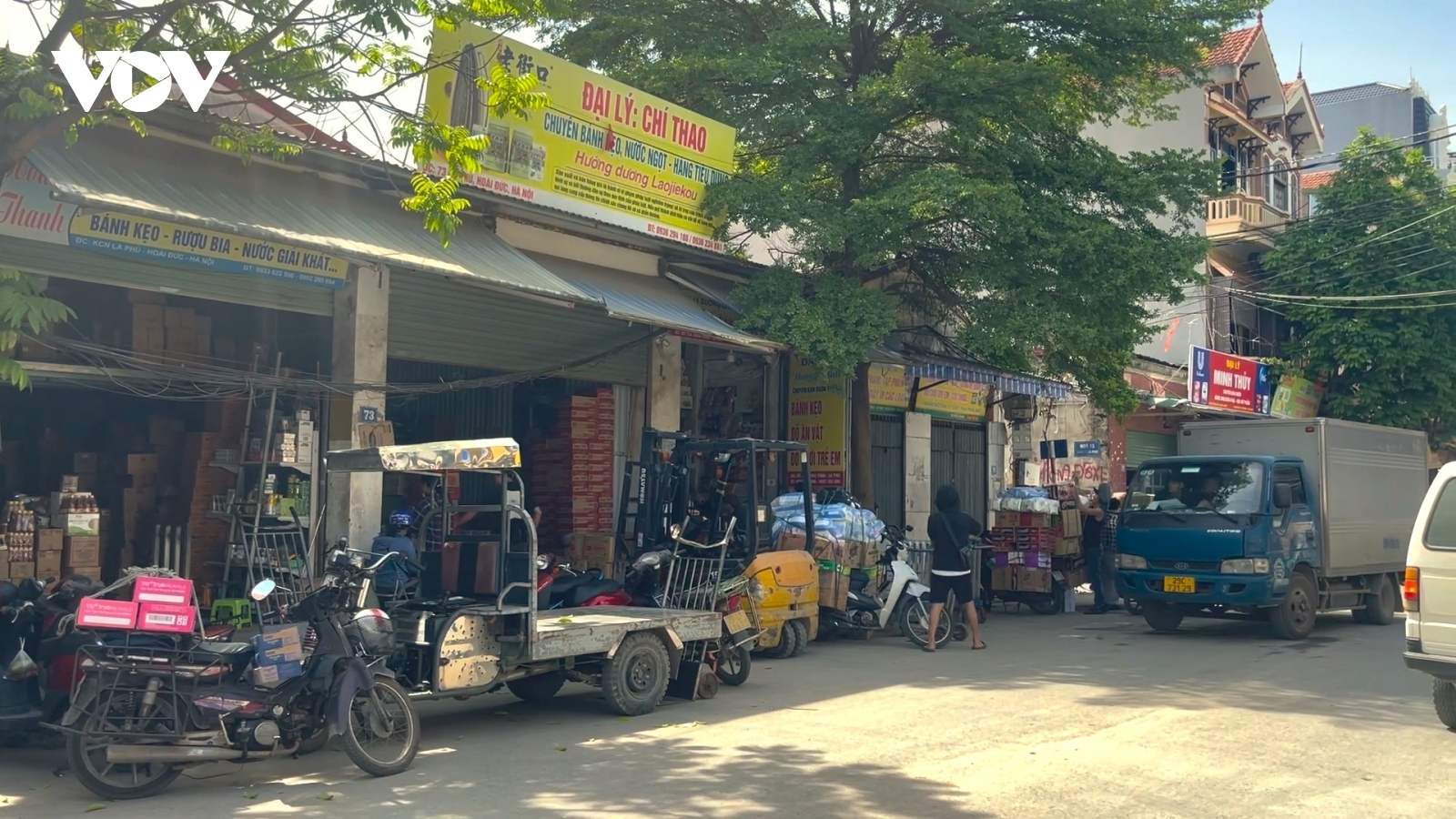 Thủ phủ bánh kẹo La Phù hoạt động dè chừng trong cao điểm kiểm tra hàng giả