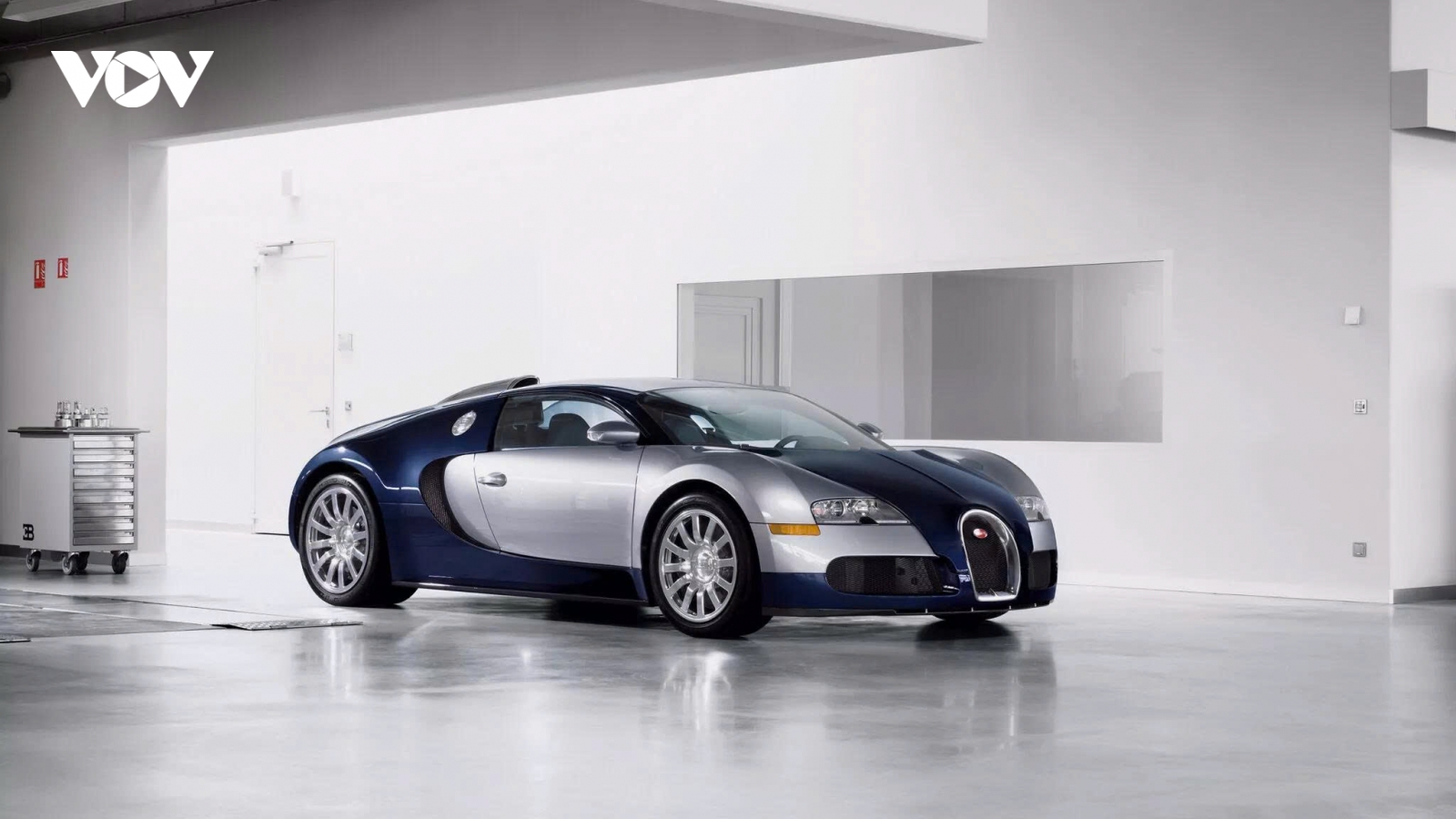 Chủ xe Bugatti bị báo giá 400 triệu để thay chiếc công tắc trị giá 6.000 đồng