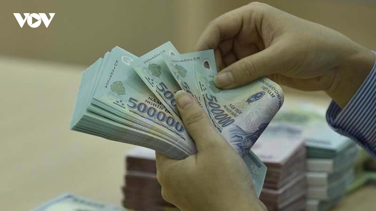 Một số đơn vị chậm trả lương và các khoản chi thiết yếu, Kho Bạc Nhà nước nói gì?