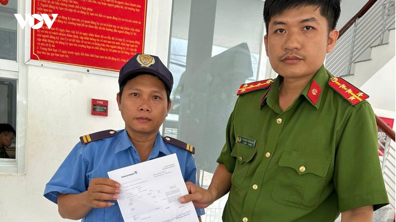 Nhân viên bảo vệ trả lại 170 triệu đồng cho người chuyển nhầm