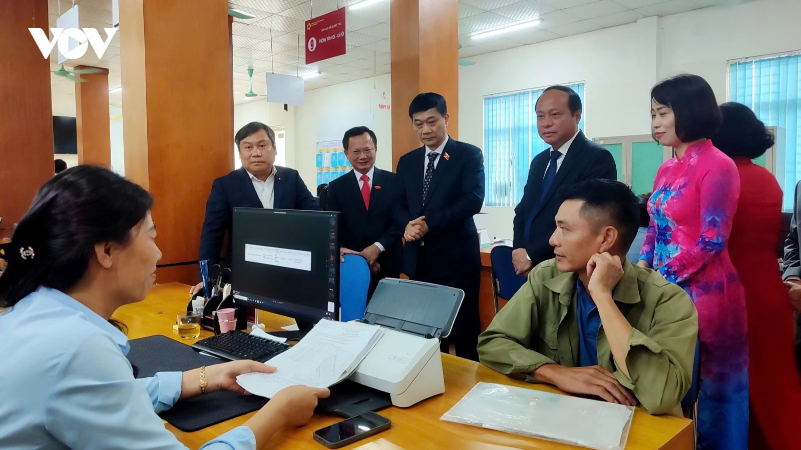 Công dân các đảo đặc khu Vân Đồn giải quyết thủ tục hành chính như thế nào?