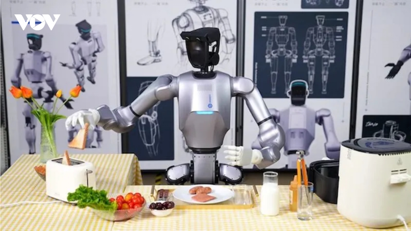 Robot hình người Trung Quốc đạt được bước tiến đột phá