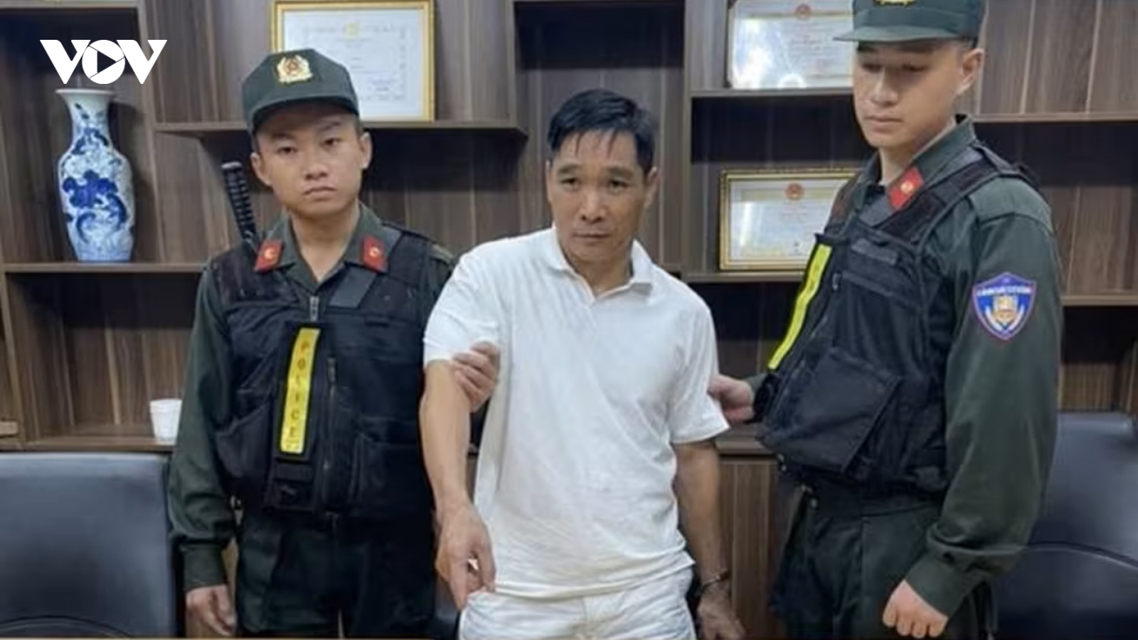 Đường dây đánh bạc hơn 18,3 tỷ đồng bị triệt phá, hé lộ tội phạm vũ khí quân dụng
