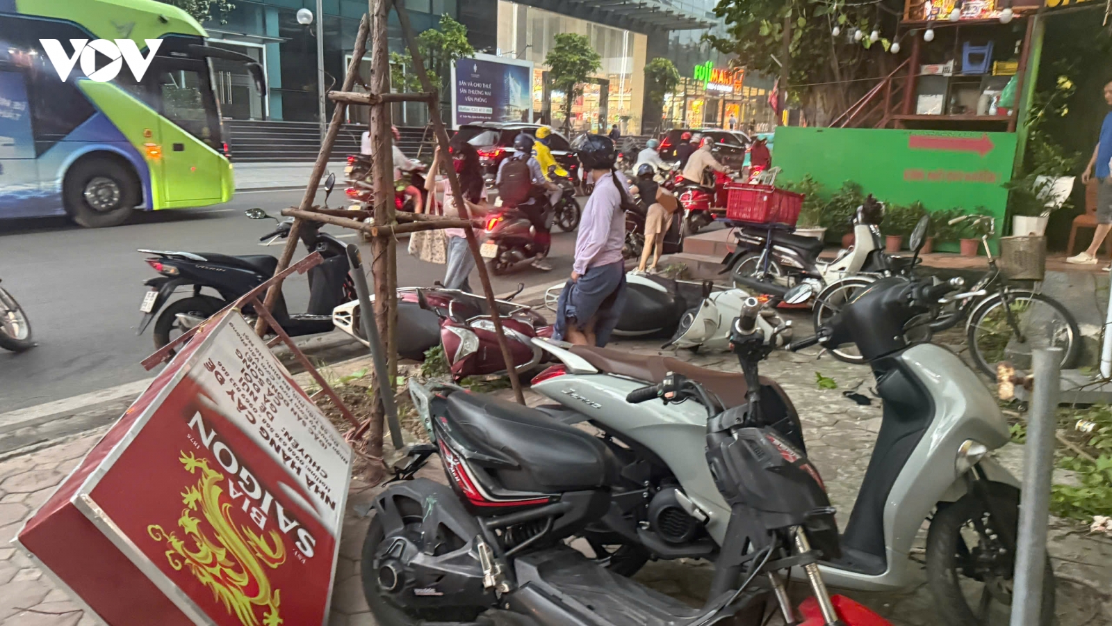 Hà Nội sẵn sàng ứng phó nguy cơ mưa lớn, ngập lụt, lũ quét, sạt lở đất do bão số 3