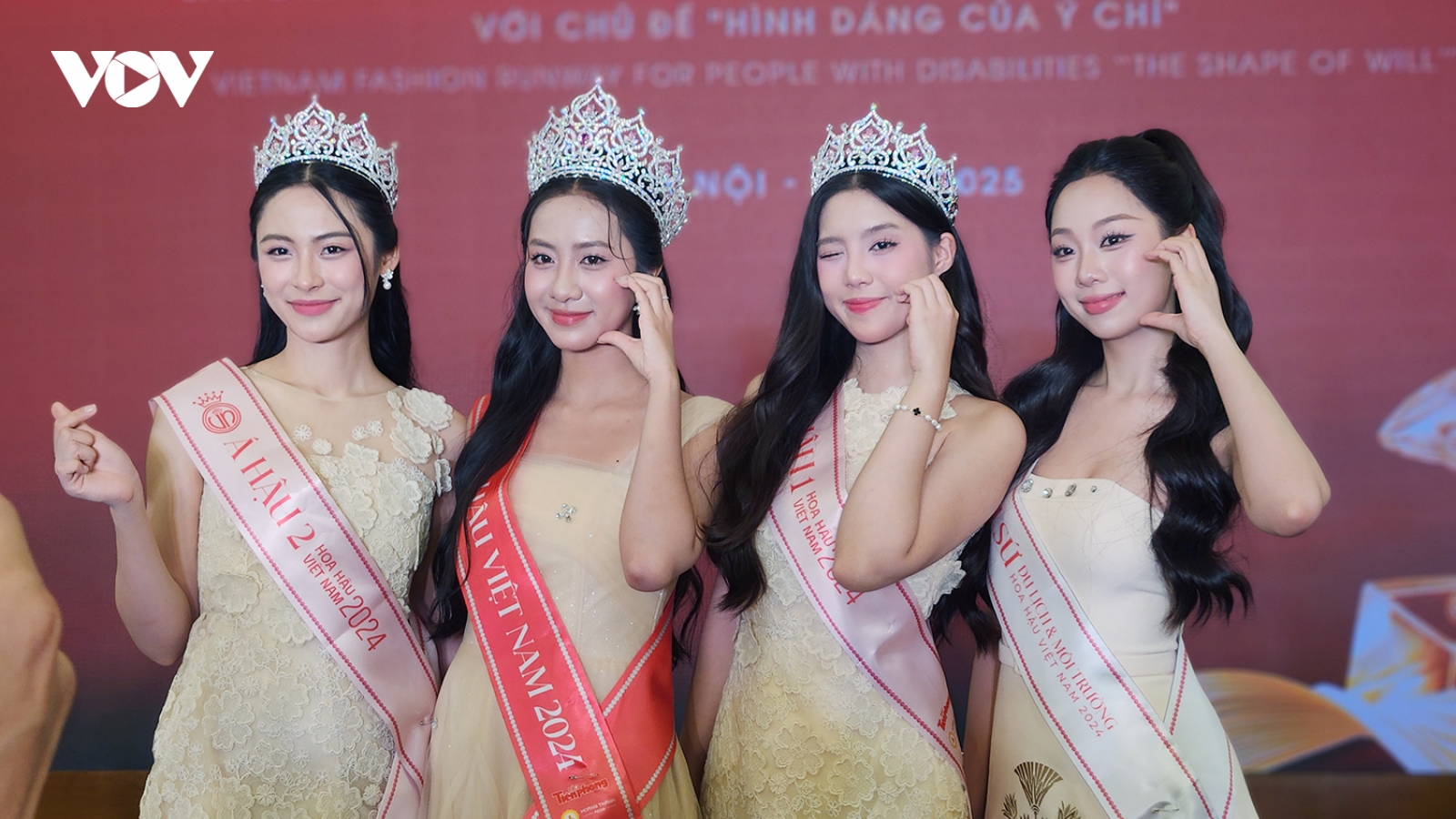 Hoa hậu Hà Trúc Linh: “Tôi là cô gái còn nhiều thiếu sót”