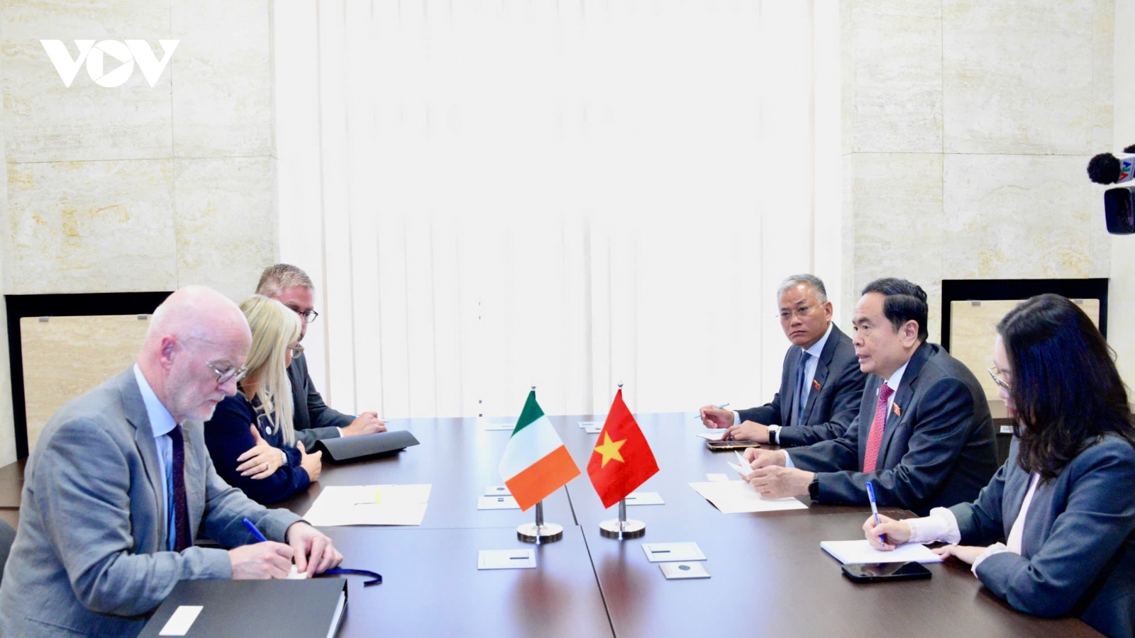 Chủ tịch Quốc hội Trần Thanh Mẫn gặp Chủ tịch Hạ viện Ireland Verona Murphy