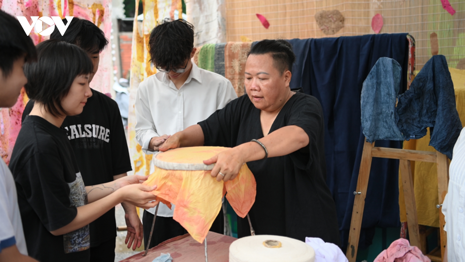 Trải nghiệm xanh trong Triển lãm “Thúc đẩy sản xuất - Tiêu dùng bền vững”