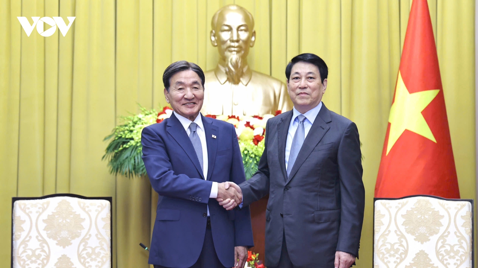 Chủ tịch nước Lương Cường tiếp Đặc phái viên của Tổng thống Hàn Quốc