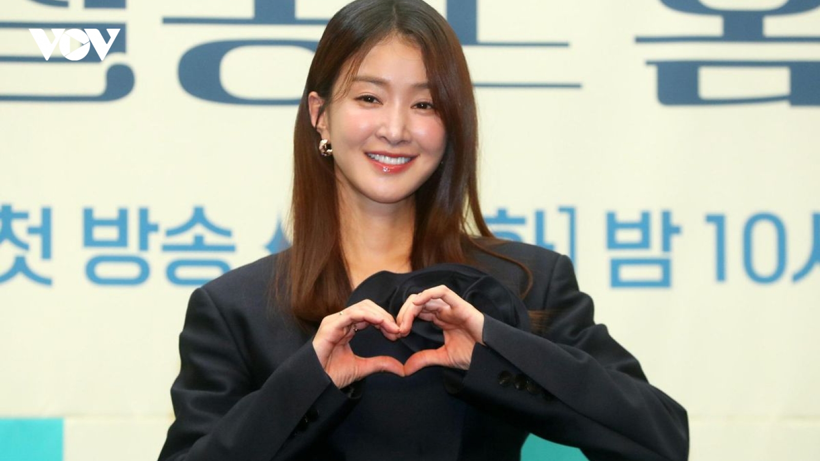 Lee Si Young bật khóc khi mang thai sau ly hôn: Tôi giữ kín mọi thứ vì quá sợ hãi
