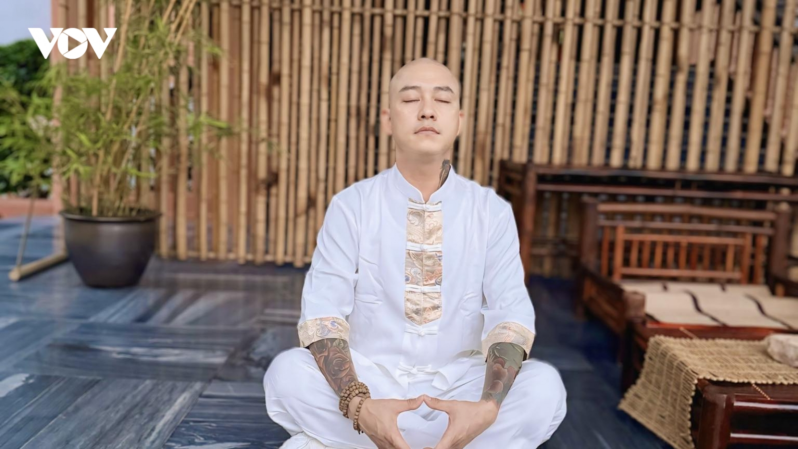 Tuấn Hưng giải thích lý do cạo trọc đầu, khẳng định không đi tu