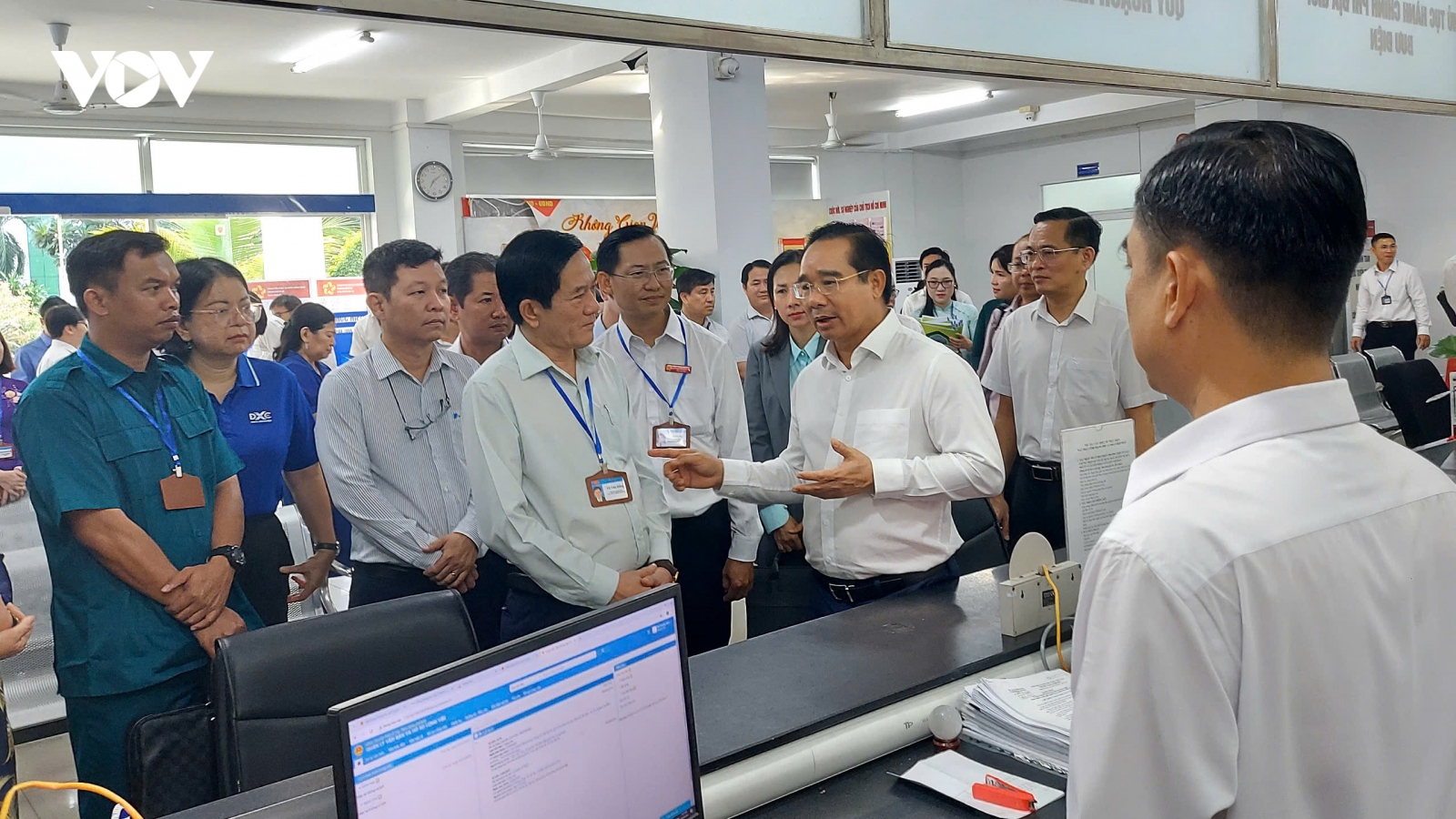 TP.HCM vận hành chính quyền hai cấp: Ngày đầu thuận lợi, người dân hài lòng