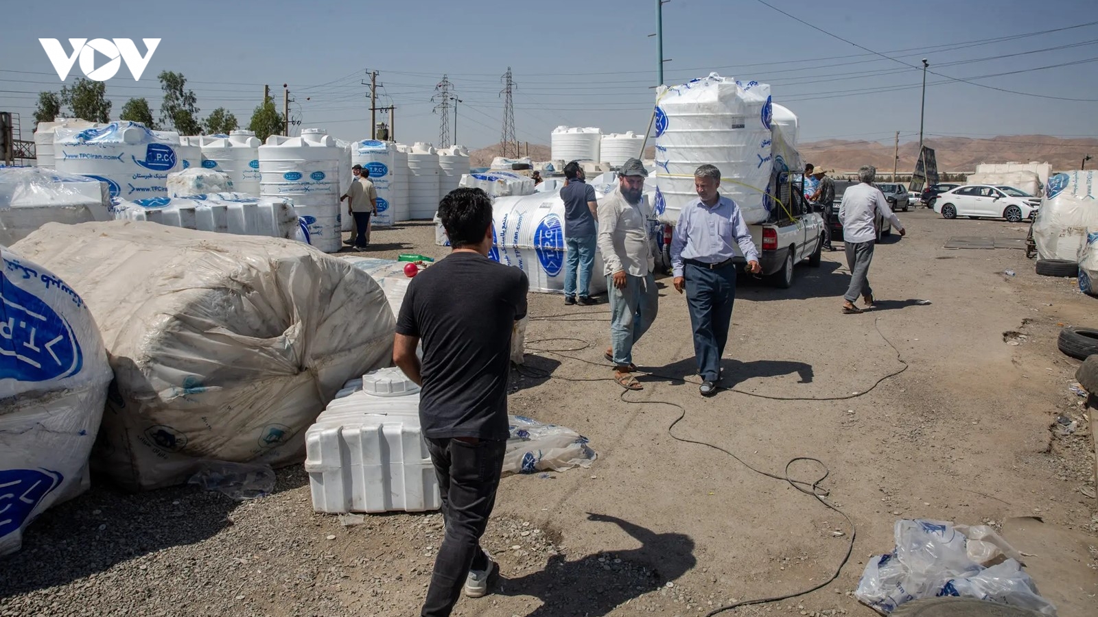Người dân Iran đối mặt khó khăn kinh tế vì xung đột với Mỹ, Israel
