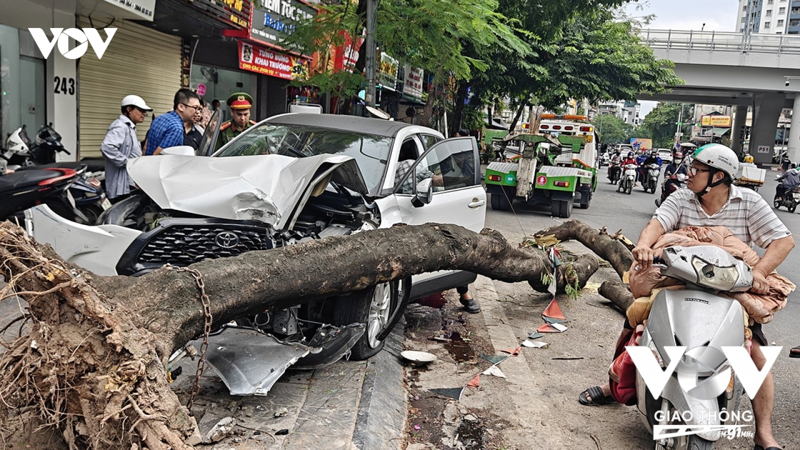 “Xe điên” đâm hàng loạt xe máy: Đừng đổ do lỗi kỹ thuật, do kỹ năng lái xe