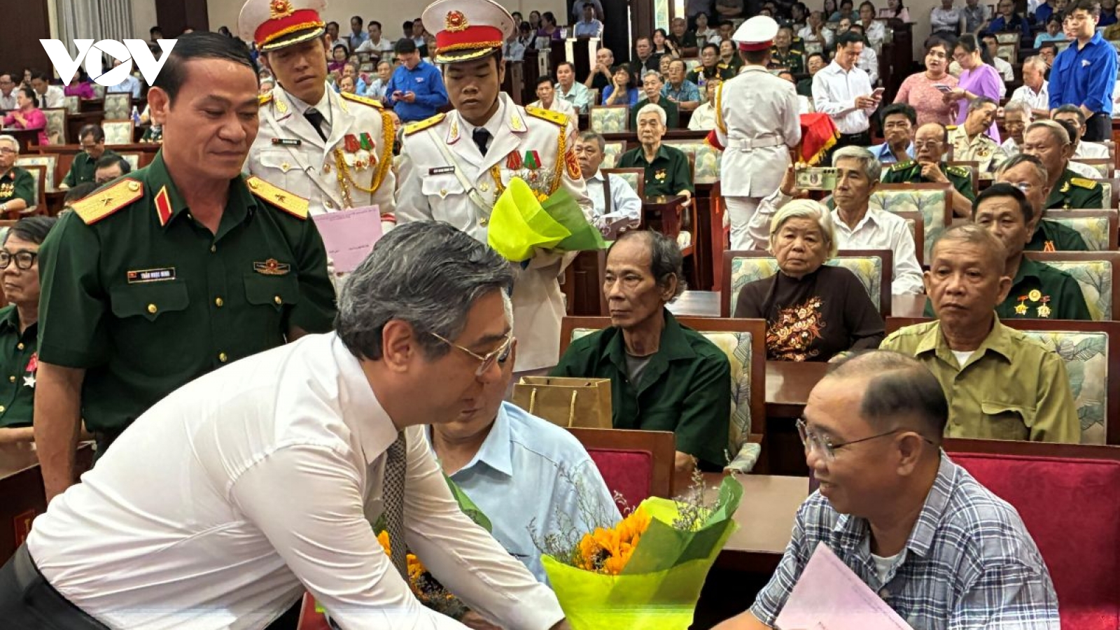 TP.HCM họp mặt người có công tiêu biểu