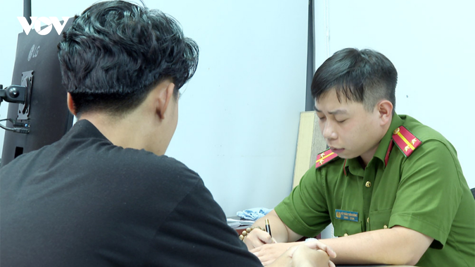 Tại sao học sinh, sinh viên vẫn dính bẫy "bắt cóc online"?