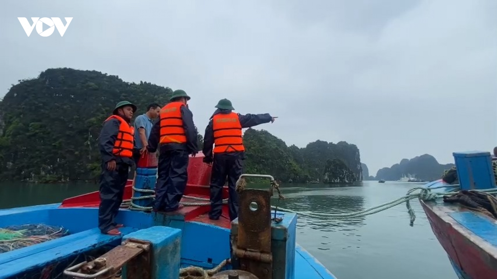 Quân đội huy động hơn 346.000 người, 5 máy bay ứng phó bão số 3 (Wipha)