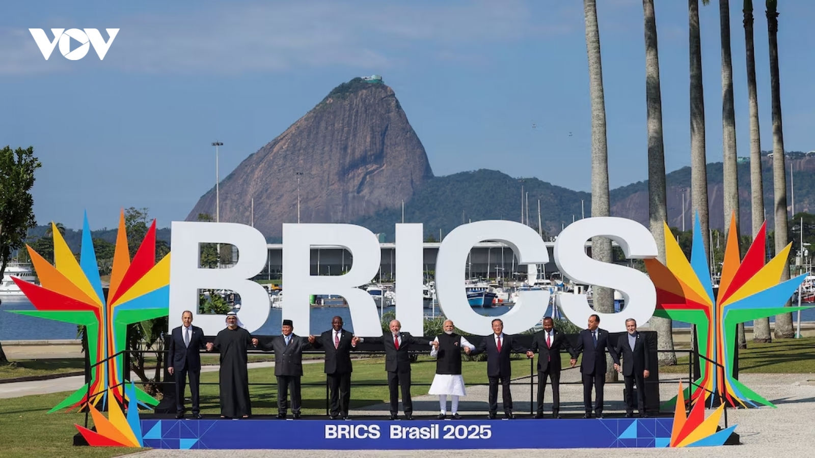 Các nước BRICS kêu gọi cải cách Quỹ tiền tệ quốc tế và Ngân hàng thế giới