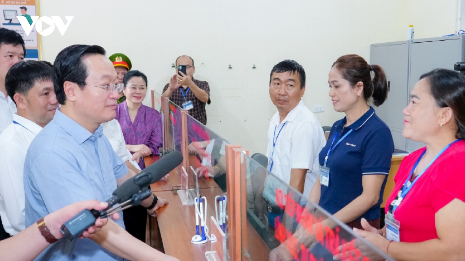 Nghệ An tiếp nhận viên chức, người hoạt động không chuyên trách làm công chức cấp xã