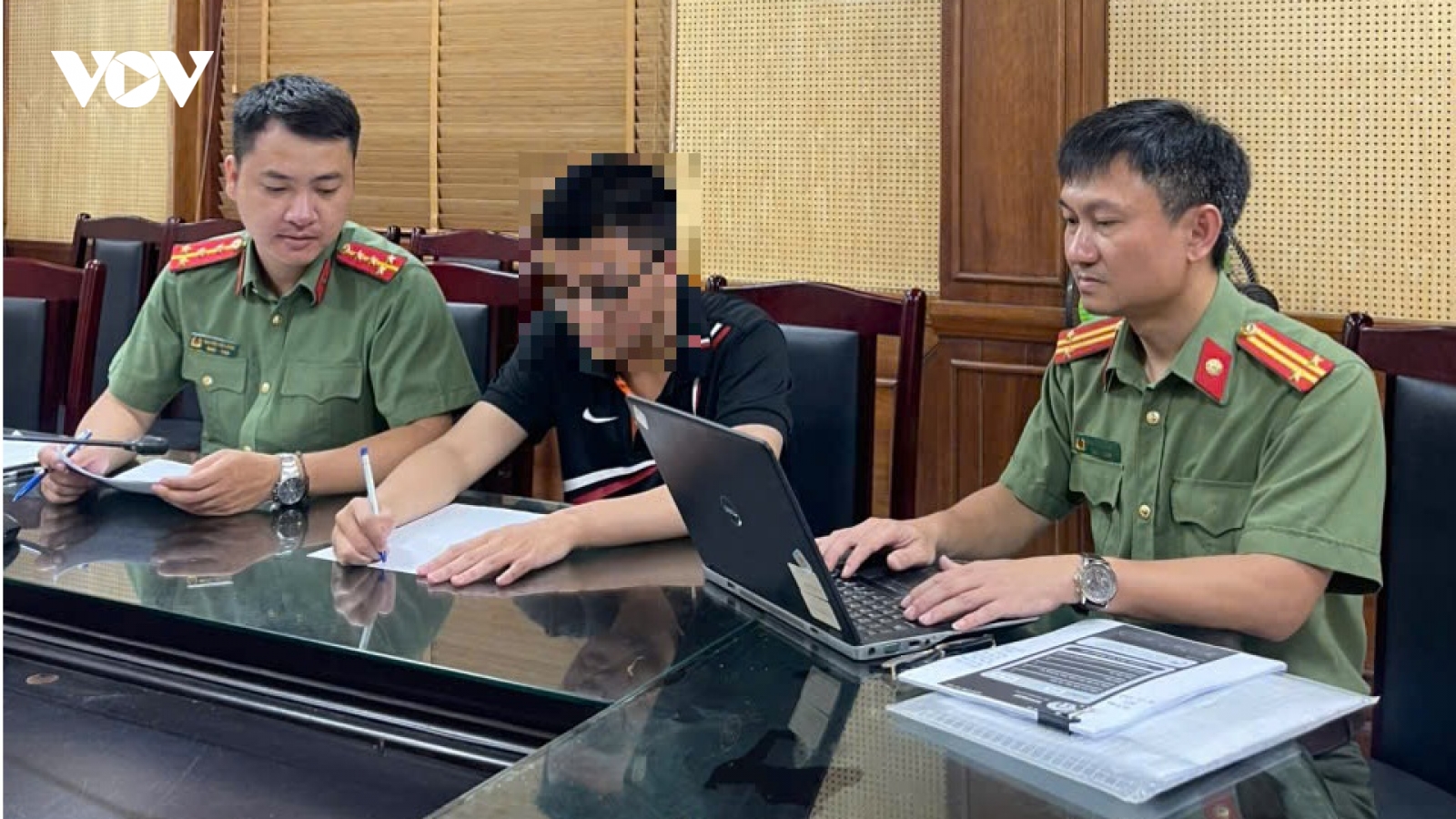 Khởi tố vụ vô ý làm lộ bí mật Nhà nước trong kỳ thi tốt nghiệp THPT tại Hà Nội