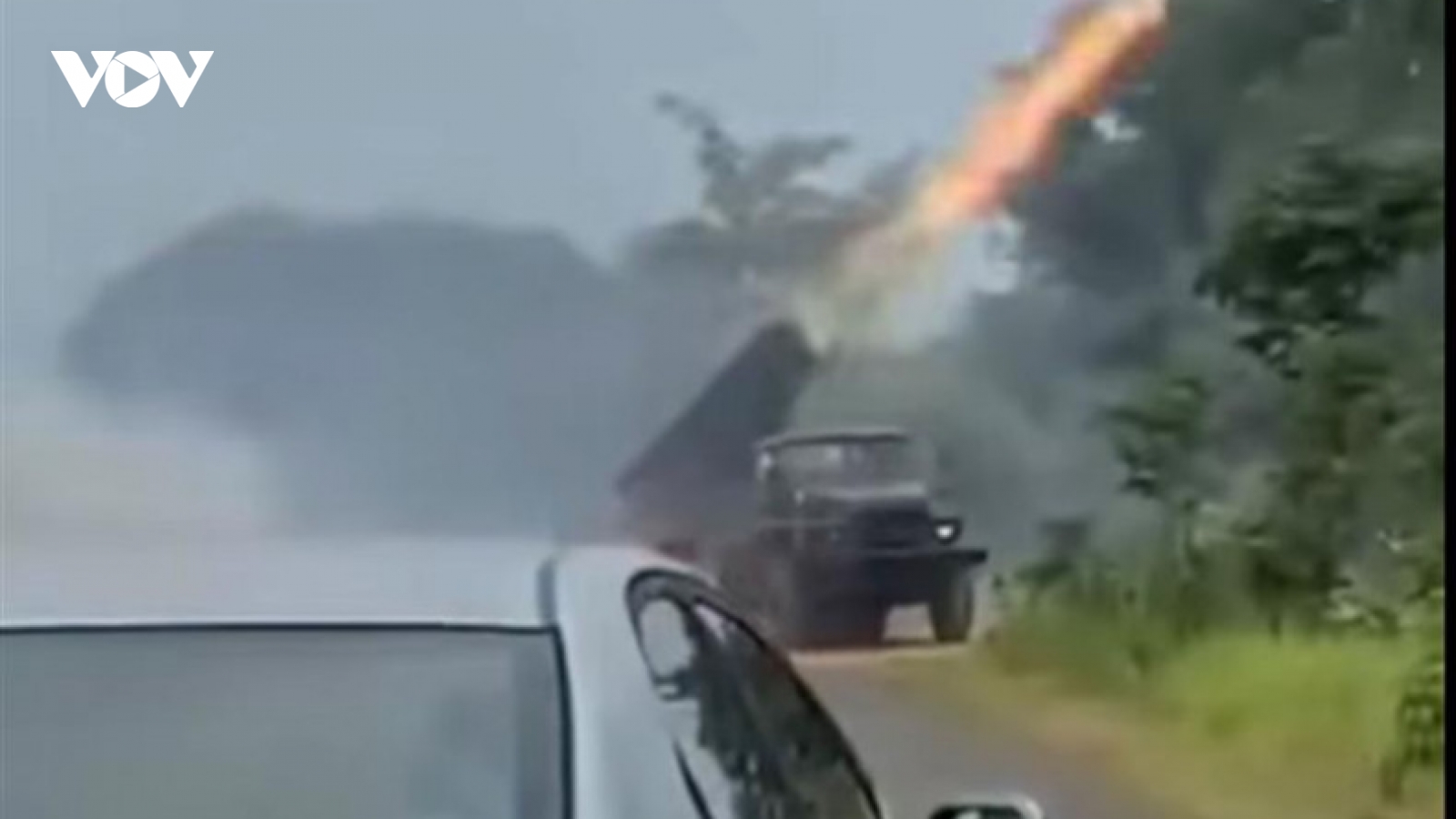 Campuchia bắn pháo qua biên giới, Thái Lan điều tiêm kích F-16 đáp trả