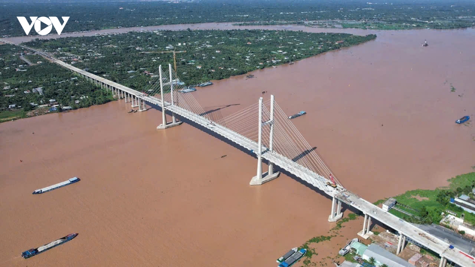Bộ trưởng Bộ Xây dựng: Hoàn thành cầu Rạch Miễu 2 vào cuối tháng 8