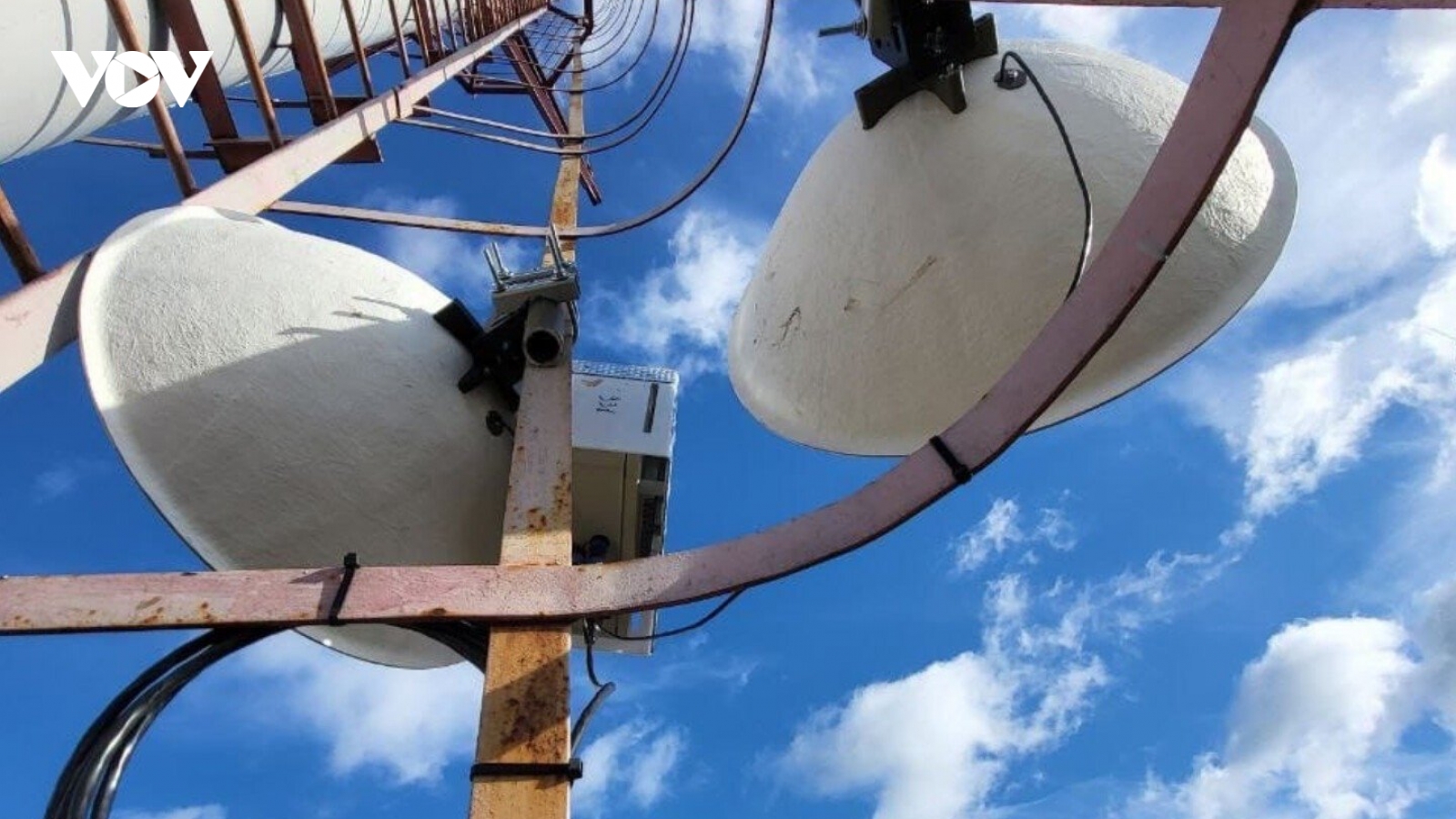 Ukraine vá lỗ hổng radar bằng “tai điện tử”, dựng lưới săn UAV độc nhất vô nhị