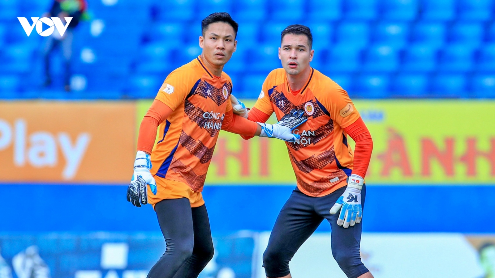 Chuyển nhượng V-League 2025/2026 mới nhất: CLB CAHN chia tay "người nhện"