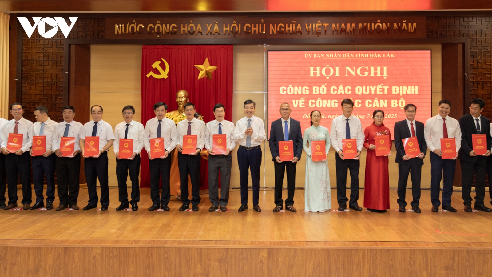 Đắk Lắk công bố các quyết định về công tác cán bộ