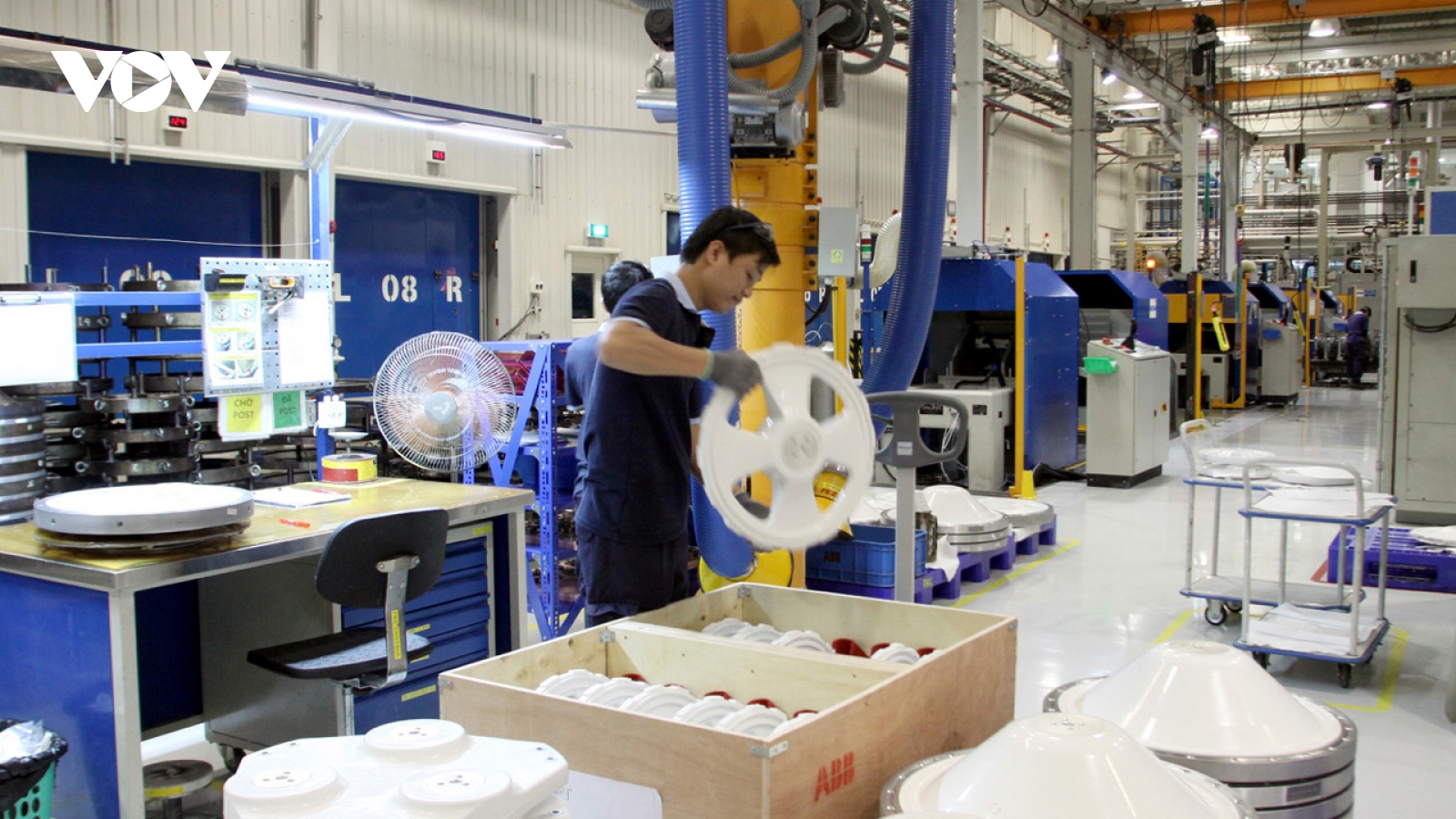 Nâng tỷ lệ nội địa hóa, công nghiệp tăng tính cạnh tranh trong chuỗi cung ứng