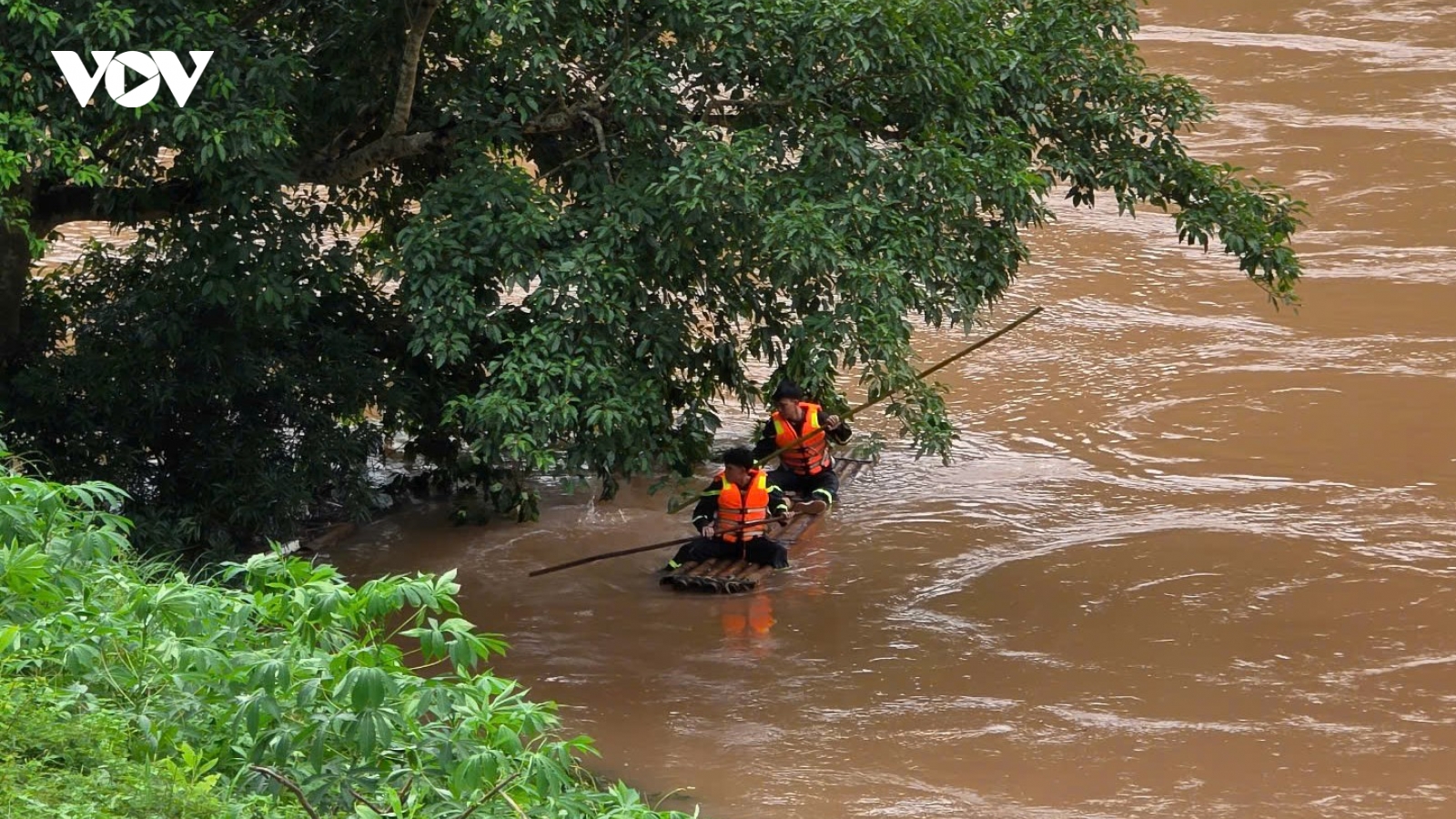Tìm thấy cháu bé bị lũ cuốn trôi tại xã Điền Xá, Quảng Ninh