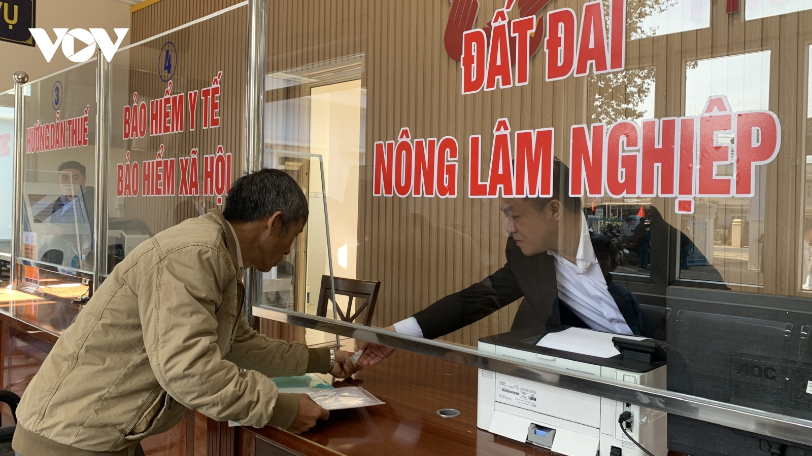 Chính quyền địa phương 2 cấp: Bãi bỏ 74 thủ tục hành chính