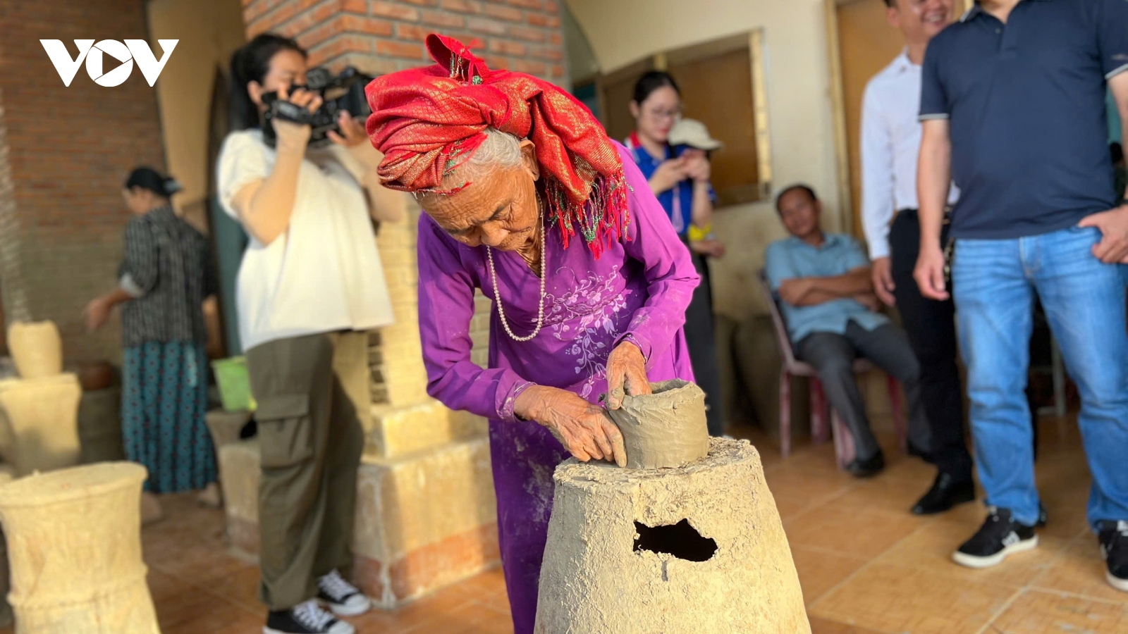 Phát triển du lịch gắn với bảo tồn văn hóa dân tộc thiểu số ở Khánh Hòa