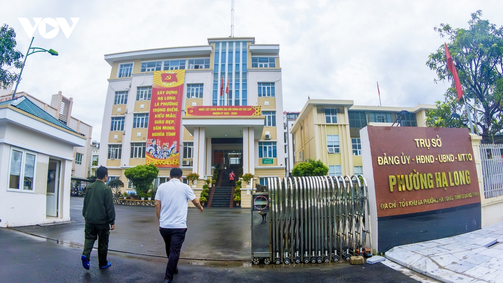 Ngày đầu tiên vận hành chính quyền 2 cấp ở phường Hạ Long, Quảng Ninh